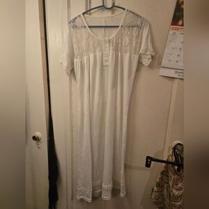 Women's Lace Yoke Nightgown - White